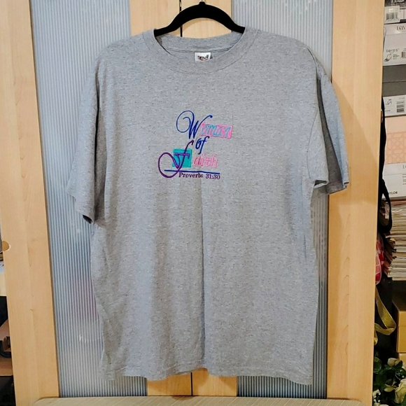 NWOT Woman of faith Tshirts‎ . - Picture 1 of 3